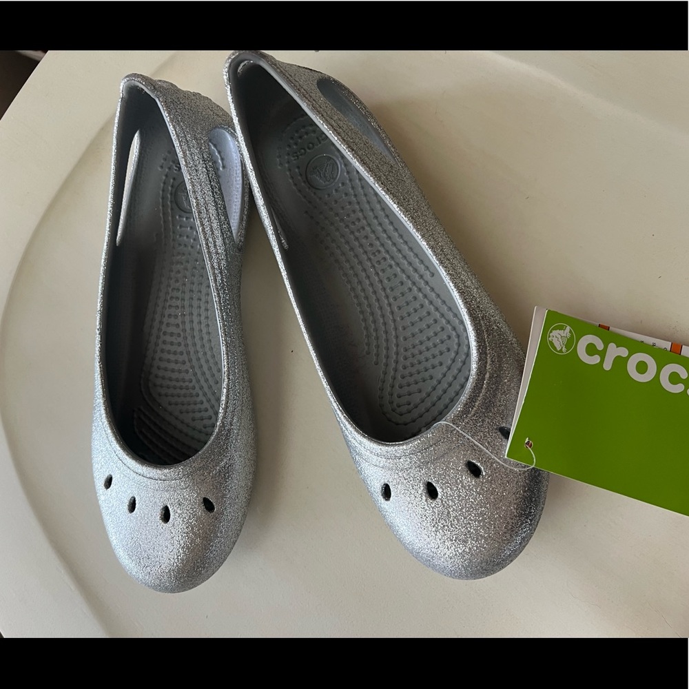 NWT Crocs Kadee silver glitter